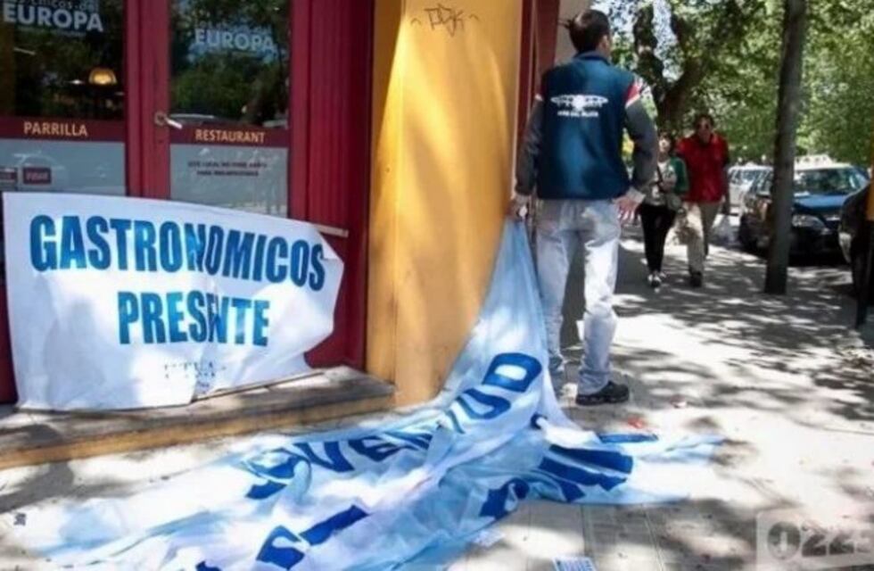 Dueño de una parrilla tradicional marplatense "desapareció": 16 empleados desesperados