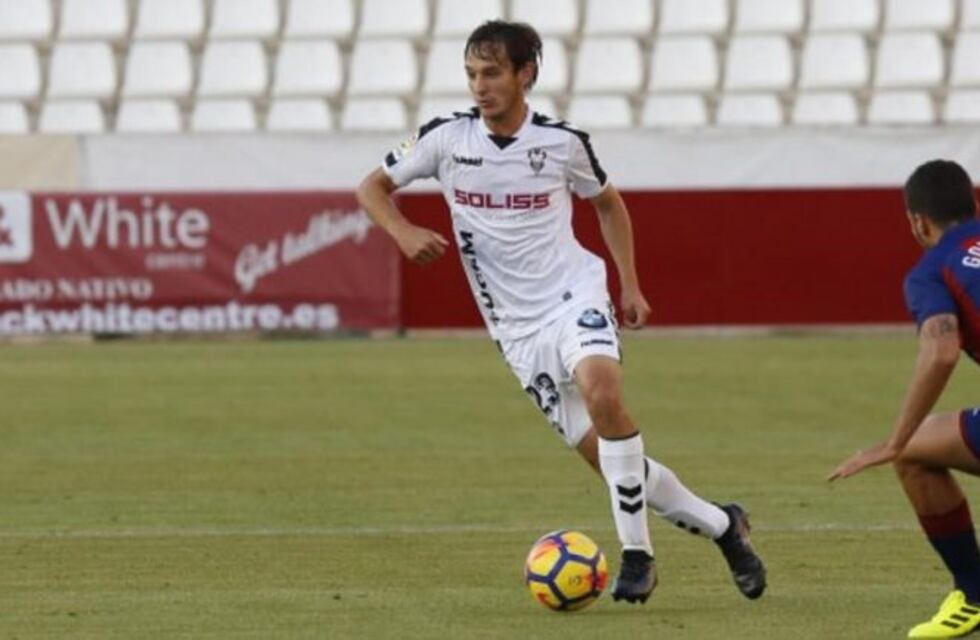 Bíttolo es el tercer refuerzo de Newell's