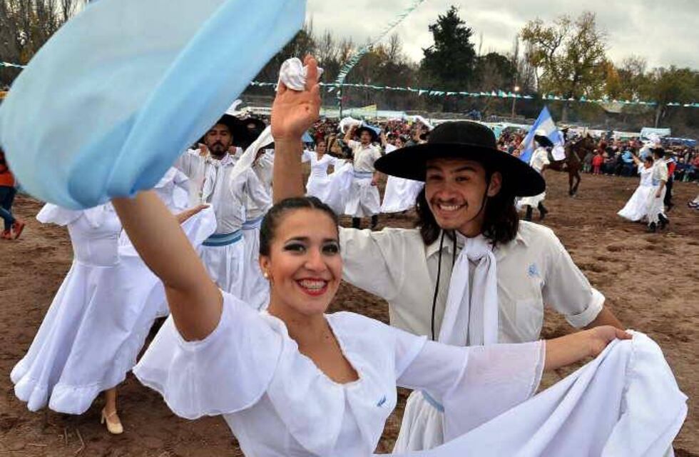 Aún hay tiempo para las parejas que quieran sumarse al gran Pericón Nacional en la Villa 25