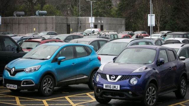 Se volvió viral por su forma de recordar dónde estaciona el auto\u002E