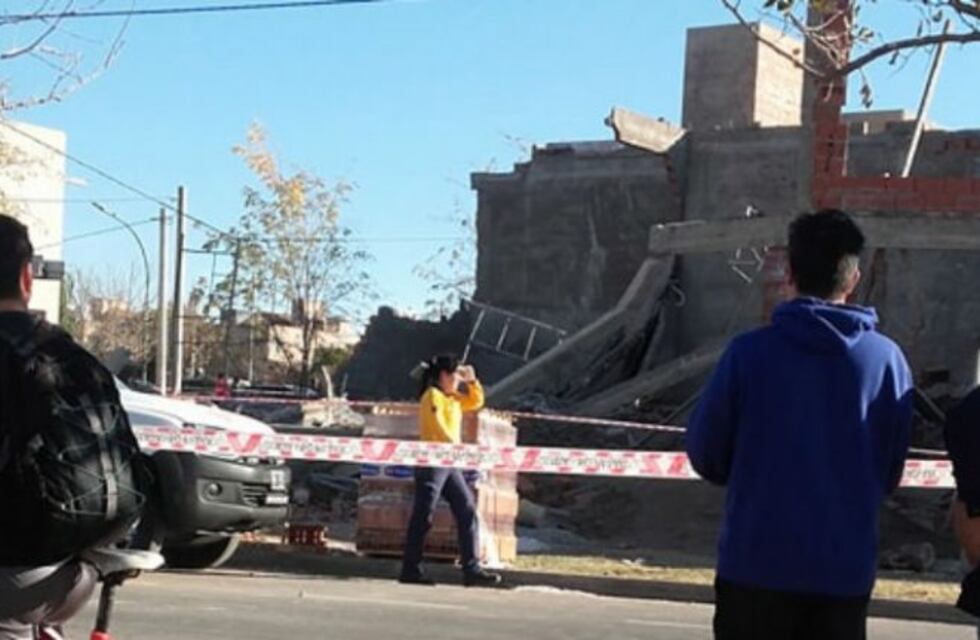 Un muerto y cuatro heridos por un derrumbe en una obra en construcción en Córdoba