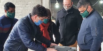 El intendente Guzmán junto al empresario Juan José Balngino