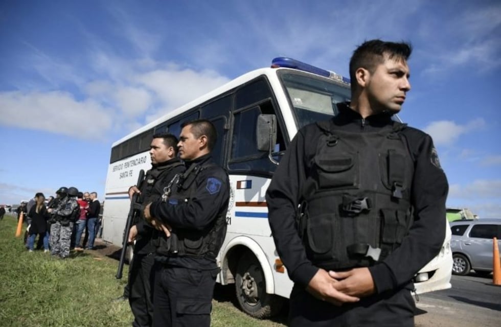 Pullaro tras la emboscada y escape de presos: "Me voy a abocar personalmente al operativo"