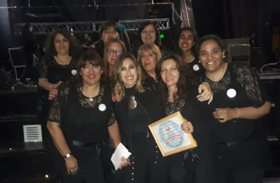 El coro "Sueños en Señas" brilló en la inclusión con Soledad Pastorutti