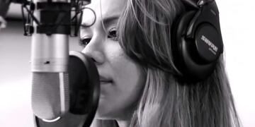 La intérprete tiene 28 años y pudo volver a la escuela a través de una beca provincial\u002E (Youtube)