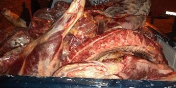 Faenaron un animal de una chacra ajena y fueron detenidos con partes del animal (imagen ilustrativa)