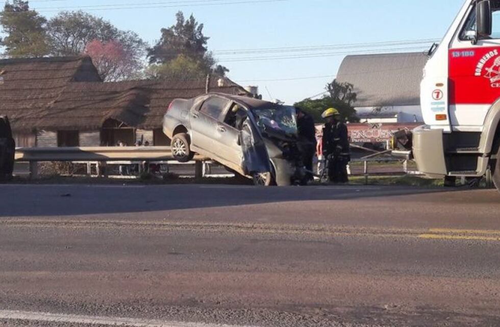 Los tres ocupantes de un auto murieron luego de chocar con otro vehículo sobre la ruta 34