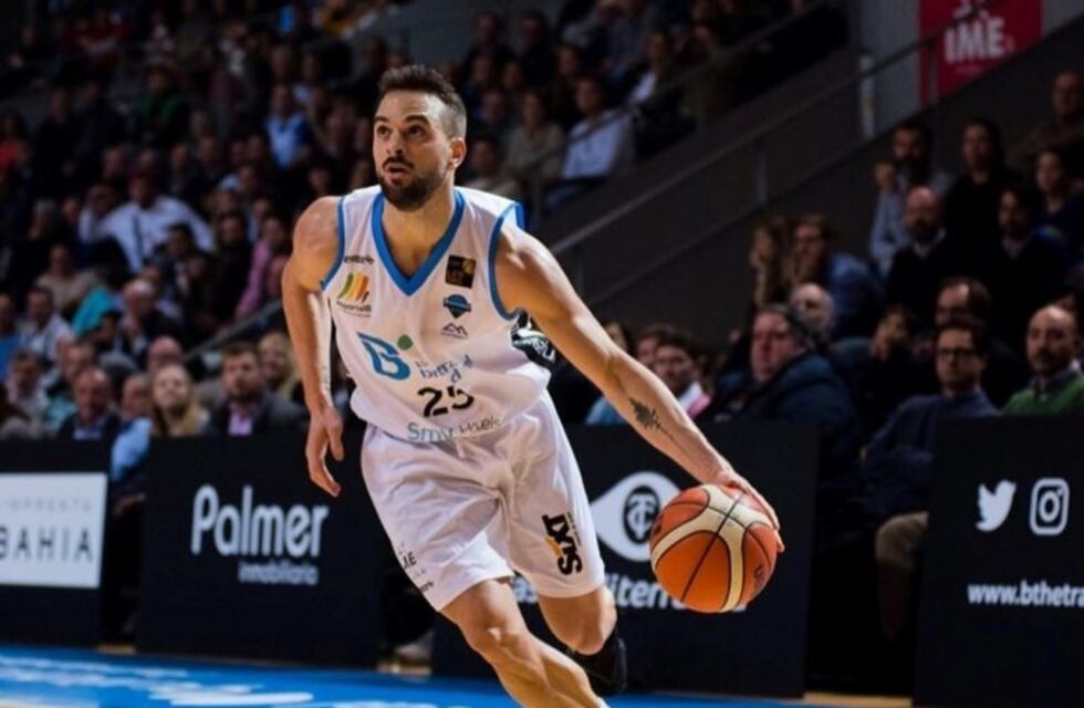 El B the Travel brand Mallorca Palma de Pablo Bertone en busca de la cima