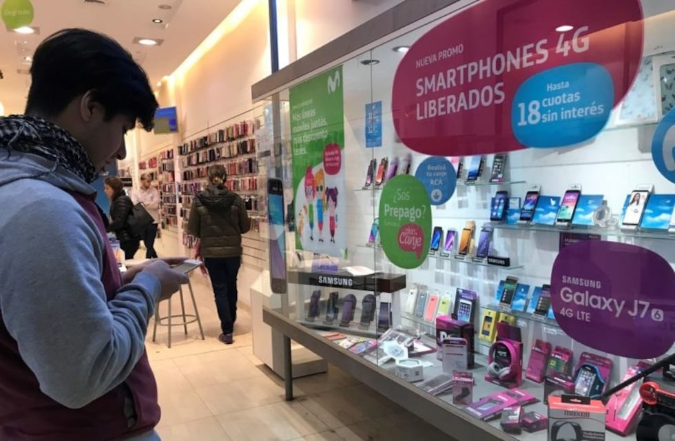 Las empresas de servicios deberán permitir a clientes darse de baja vía web