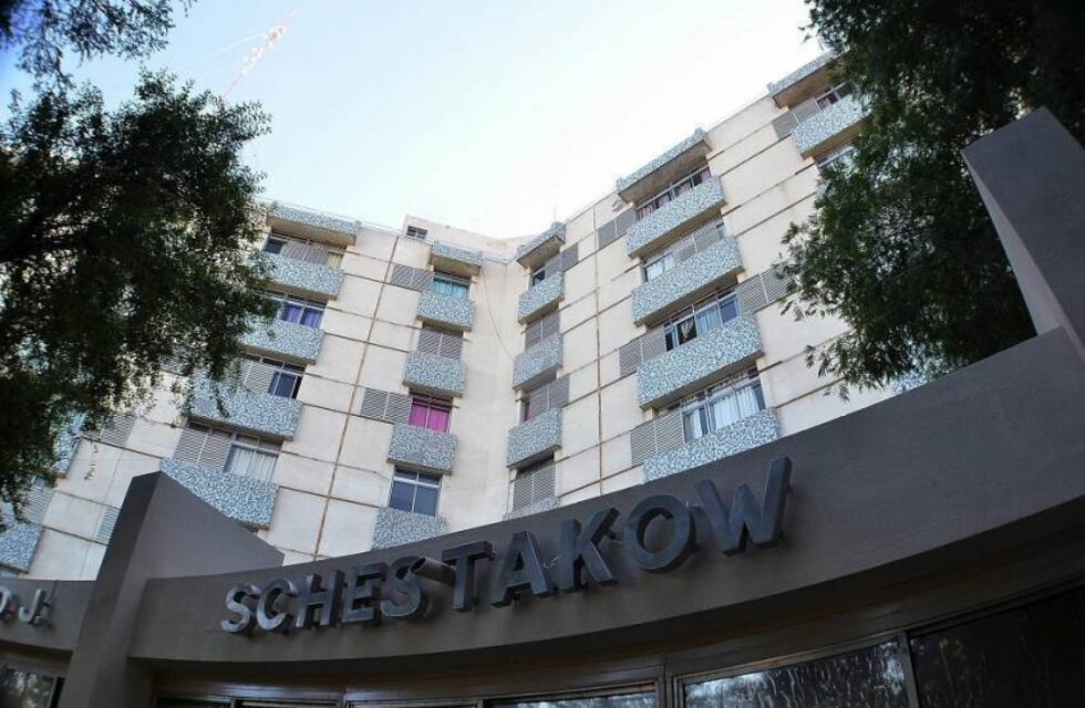 A matar o morir: feroz riña terminó con un baleado y otro acuchillado