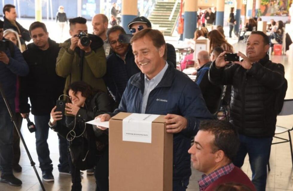 Suárez aún no define posición frente a la posible suspensión de las PASO