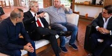Alberto Fernández con Passalacqua, Rovira y el gobernador electo Oscar Ahuad, en Misiones\u002E (MisionesOnline)