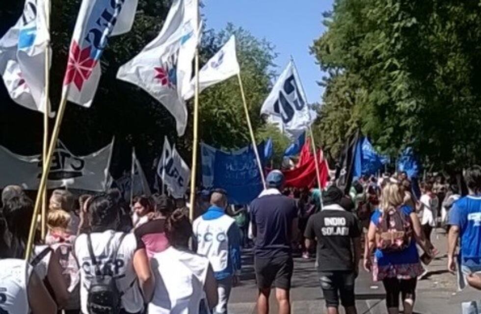 Dura multa contra ATE y CTA por piquetes en el Centro