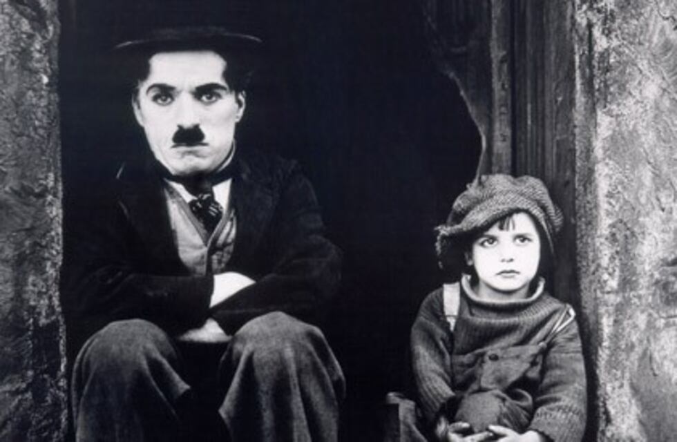 Viendo a Chaplin, en Casa Grote