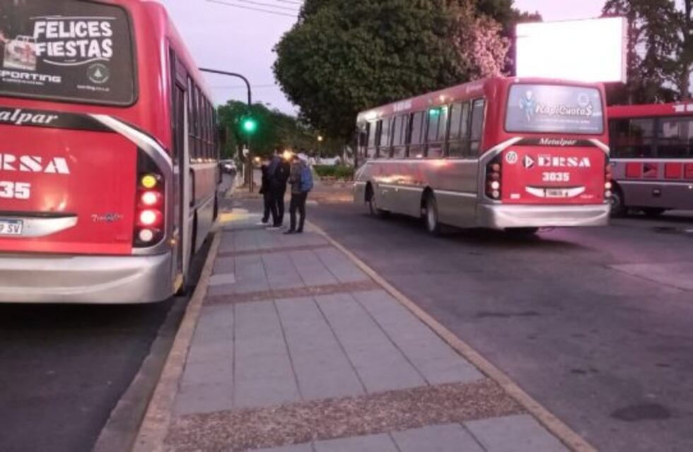 Finalmente se logró un acuerdo salarial y hay transporte público