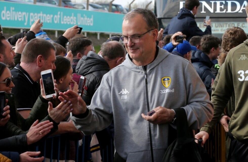 El Leeds de Bielsa, volvió a ganar y se acerca al ascenso