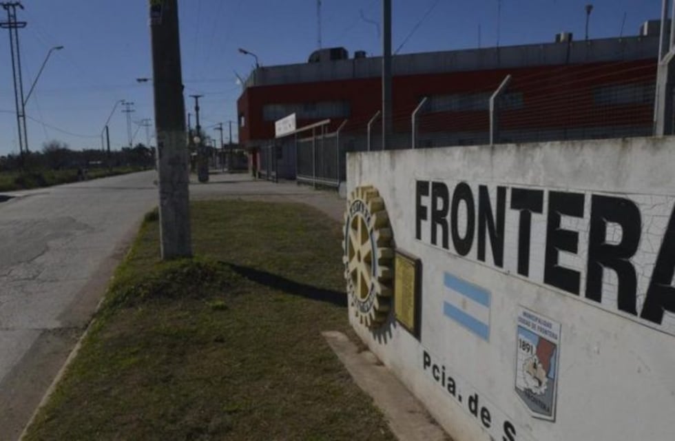 Mató a su ex mujer de una puñalada y fue detenido por los vecinos cuando pretendía escapar