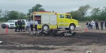 Iniciaron las pericias para saber qué ocurrió con la avioneta estrellada en Venado Tuerto (Santiago Córdoba)