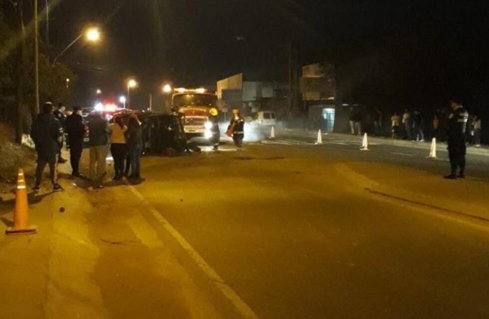 Un auto volcó en la ruta E53, a la altura de Salsipuedes