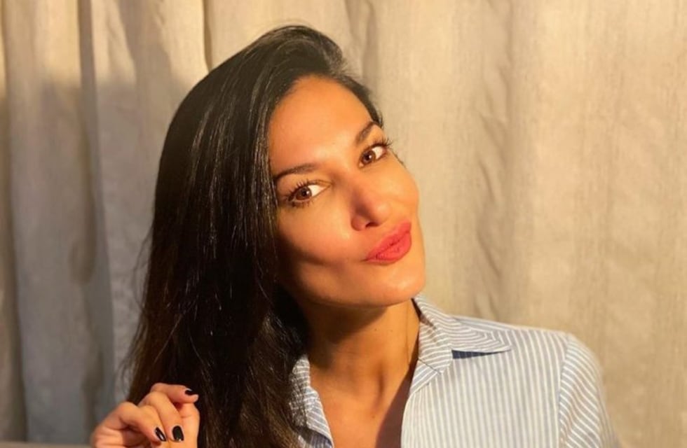 Silvina Escudero, en la intimidad de su placard: "Viernes y vos tipo..."