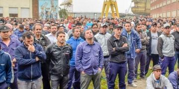 Trabajadores de Astillero Río Santiago marcharán a La Plata en reclamo de la reactivación