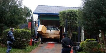 Imagen archivo\u002E Los peritos policiales allanaron la casa de la víctima y su mujer\u002E (Fuente: El Territorio)\u002E