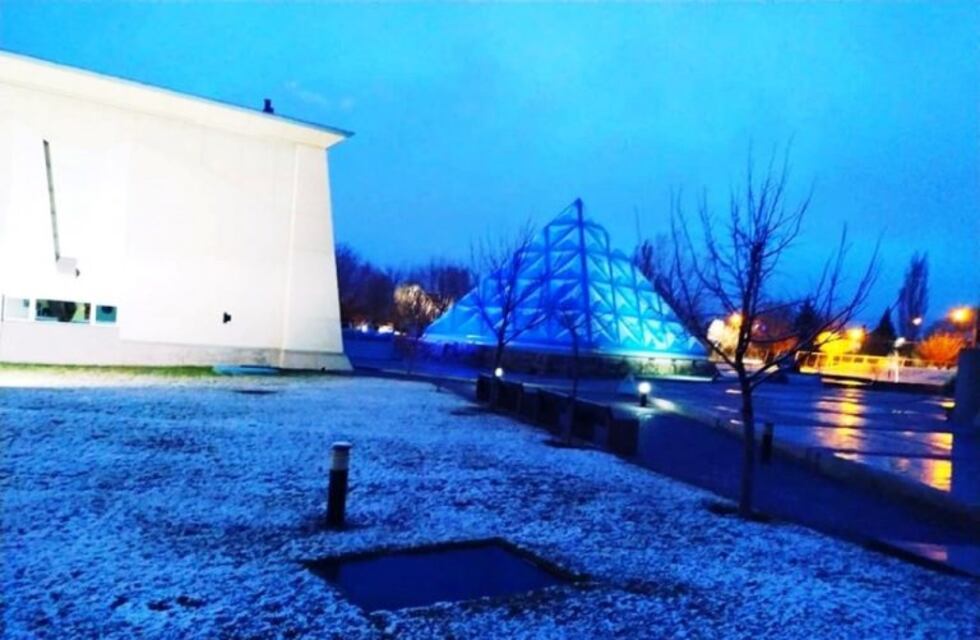 A cuatro días del inicio de la primavera, la nieve sorprendió a malargüinos
