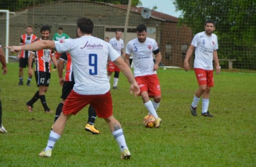 El fútbol interprofesional de Oberá espera volver a las canchas