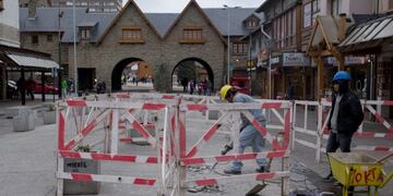 Nuevos trabajos en la calle Mitre\u002E Foto: Marcelo Martinez\u002E