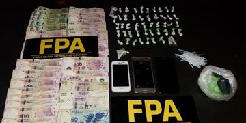 Secuestran drogas en barrio Comercial\u002E