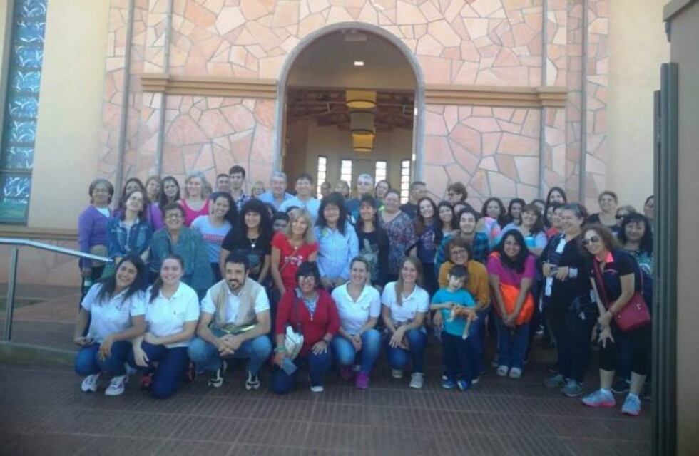 En Posadas recorrieron los 7 templos, según la tradición