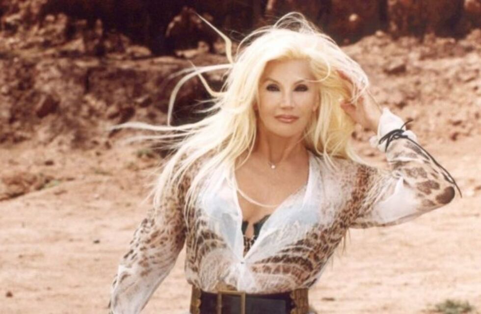 Susana Giménez revolucionó Instagram con una foto retro en ropa interior y bucaneras