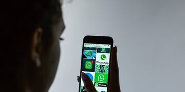 Docente seducía alumna por mensajes de WhatsApp