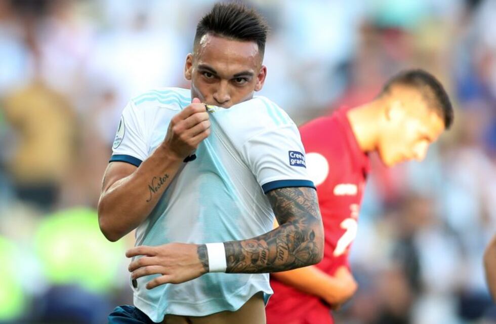 Argentina venció 2-0 a Venezuela y avanzó a semifinales de la Copa América