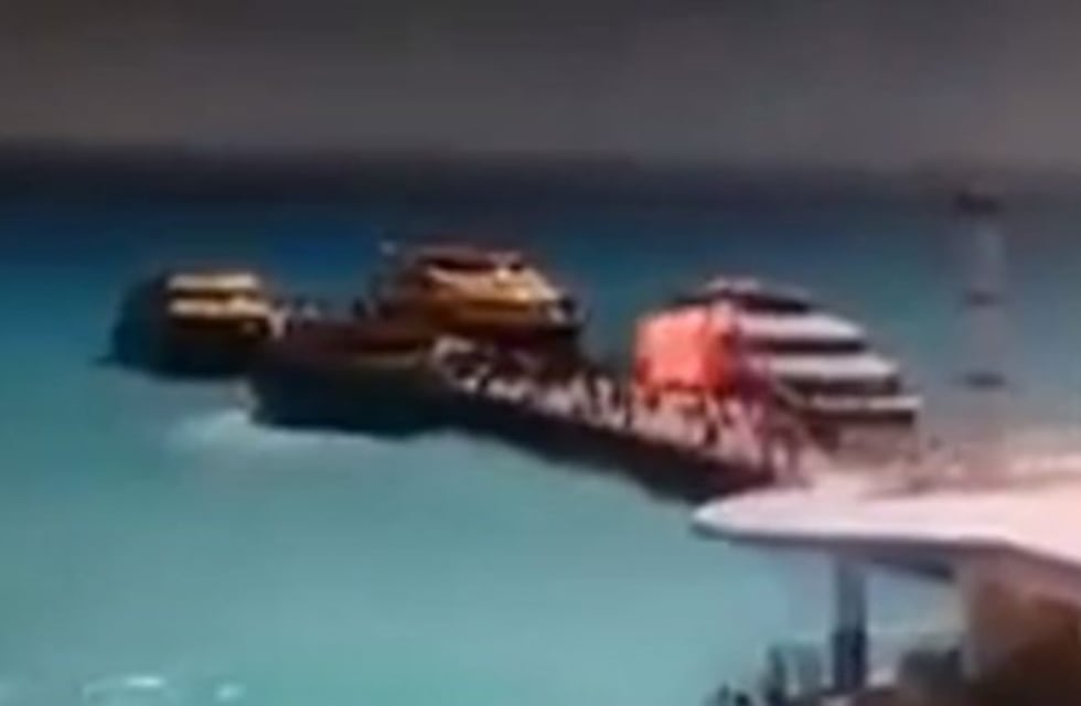 Explotó un ferry en Playa del Carmen y varias personas resultaron heridas