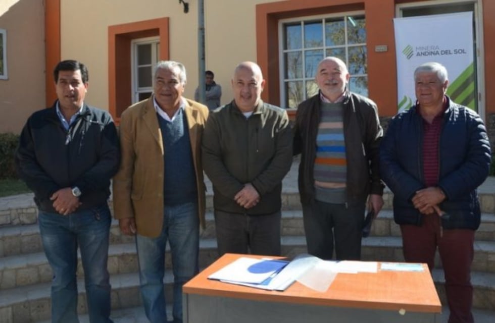 Un municipio procesará los residuos de la mina Veladero