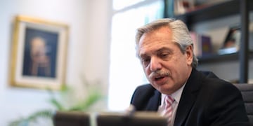 El presidente Alberto Fernández mantuvo una comunicación telefónica con su par chileno Sebastián Piñera\u002E