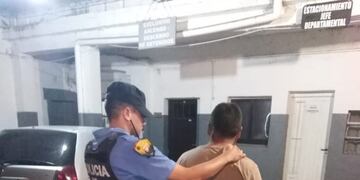 Quedó detenido por violar una orden de restricción