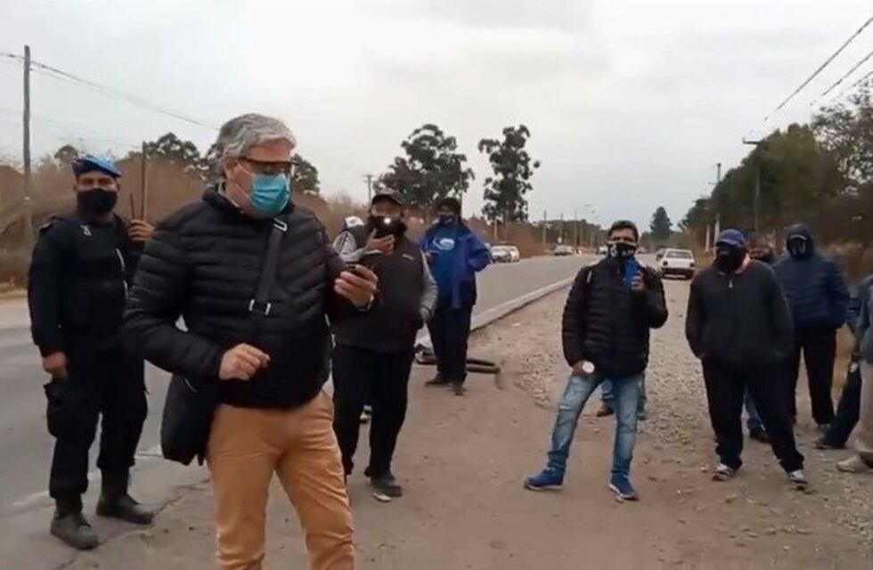 Paro y reclamo de choferes derivó en incidentes, con heridos