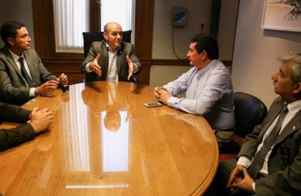 Aseguran que en 15 días comenzarán a construir una escuela en Ohuanta