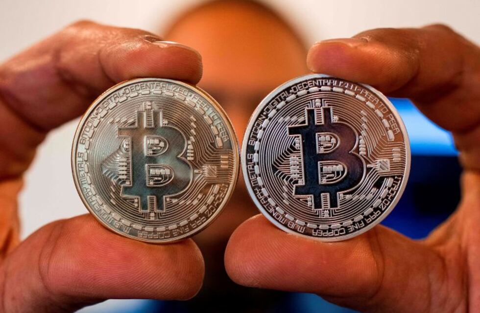 El bitcoin alcanza otro récord: por primera vez, superó los 60.000 dólares