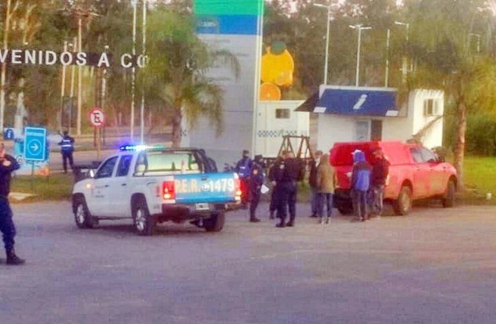 Ingresaron caminando a la ciudad para evadir el control sanitario