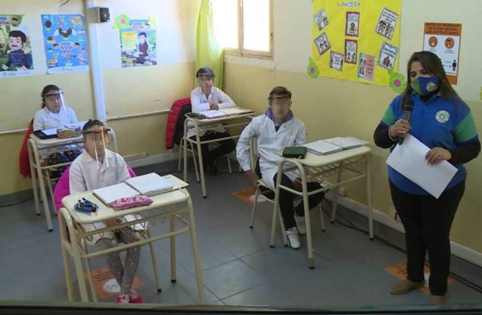 El retorno a clases será en forma progresiva, parcial y escalonada
