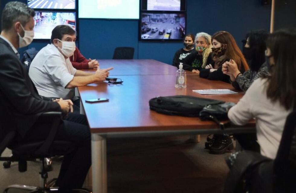 El intendente Montenegro recibió en su despacho a comerciantes y directivos de la UCIP
