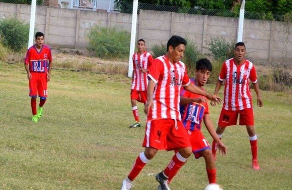 Fútbol: La última fecha abre con Andino ante Riojano