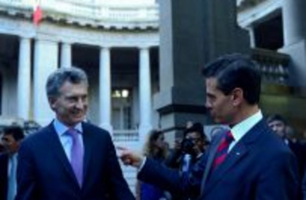 En medio del conflicto con EEUU por la construcción del muro, Macri se comunicó con Peña Nieto