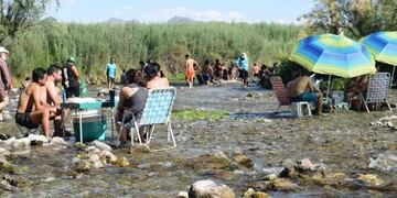 Agua Negra está ubicado en el departamento Jáchal\u002E