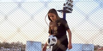 De selección\u002E Paulina Gramaglia fue galardonada con el Jerónimo Luis de Cabrera\u002E Primera futbolista de Talleres en recibir tal premio\u002E Golazo\u002E