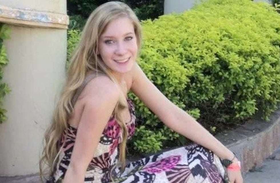 Según el dueño del departamento de Puerto Madero, la modelo se sentó y cayó al vacío