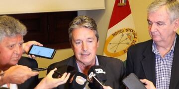 Garibay admitió que hubo una reunión con la comisión de Perotti\u002E (Archivo)